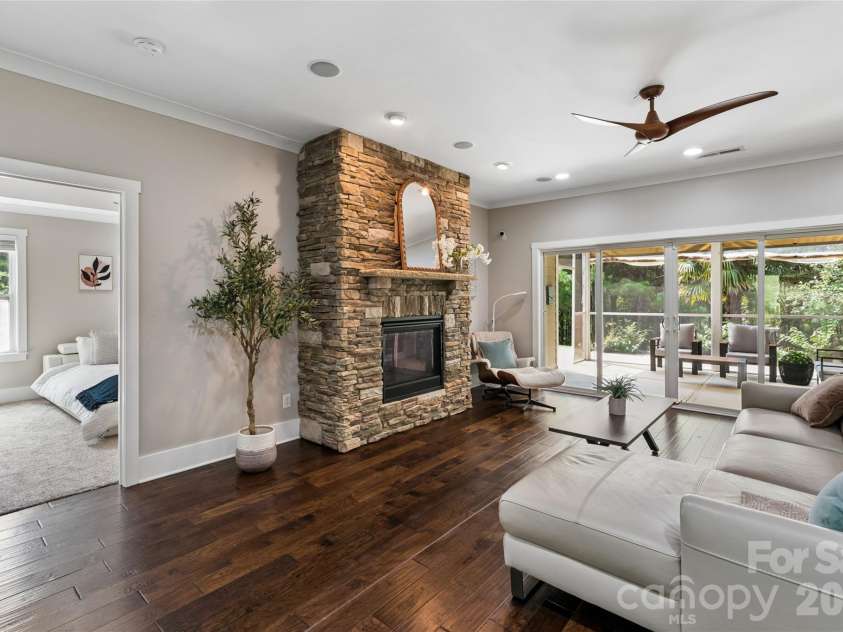 10177 Lakeshore Drive, Lancaster, SC 29720.  MLS# CAR4410125, YatesRealty ID 45503. 