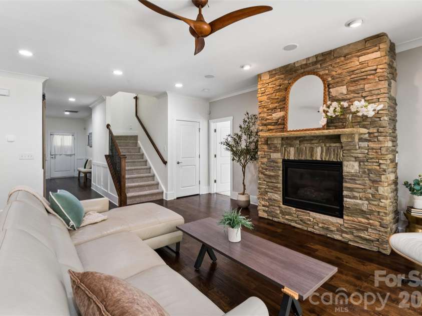 10177 Lakeshore Drive, Lancaster, SC 29720.  MLS# CAR4410125, YatesRealty ID 45503. 