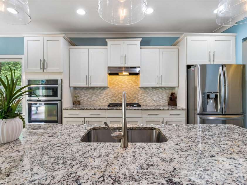 10177 Lakeshore Drive, Lancaster, SC 29720.  MLS# CAR4410125, YatesRealty ID 45503. 
