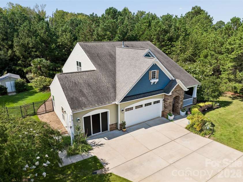 10177 Lakeshore Drive, Lancaster, SC 29720.  MLS# CAR4410125, YatesRealty ID 45503. 