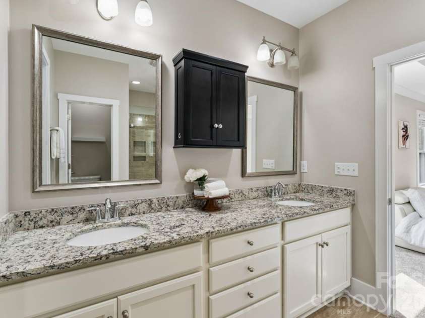 10177 Lakeshore Drive, Lancaster, SC 29720.  MLS# CAR4410125, YatesRealty ID 45503. Primary bath