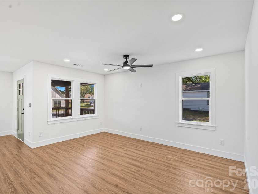 1407 Birch Street, Kannapolis, NC 28081.  MLS# CAR4410819, YatesRealty ID 45504. 