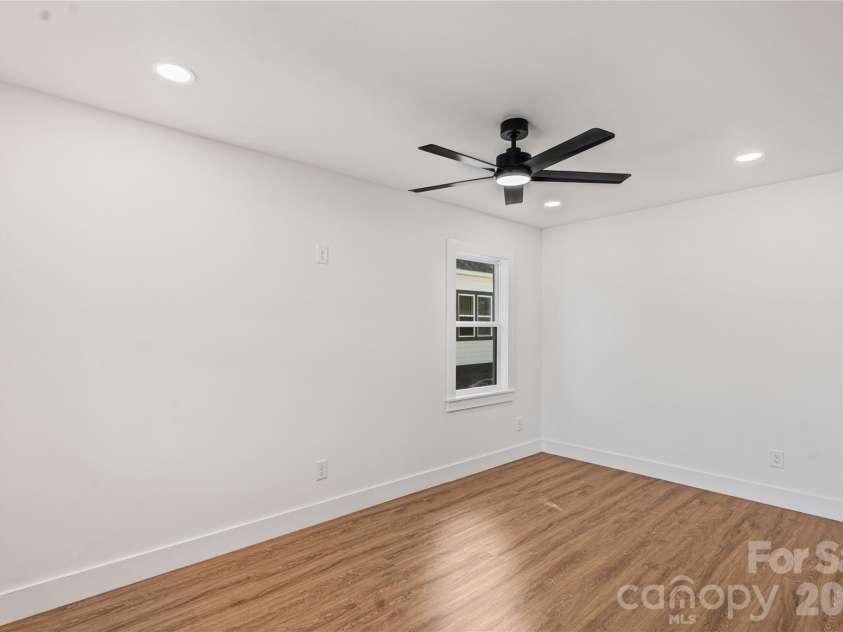 1407 Birch Street, Kannapolis, NC 28081.  MLS# CAR4410819, YatesRealty ID 45504. 