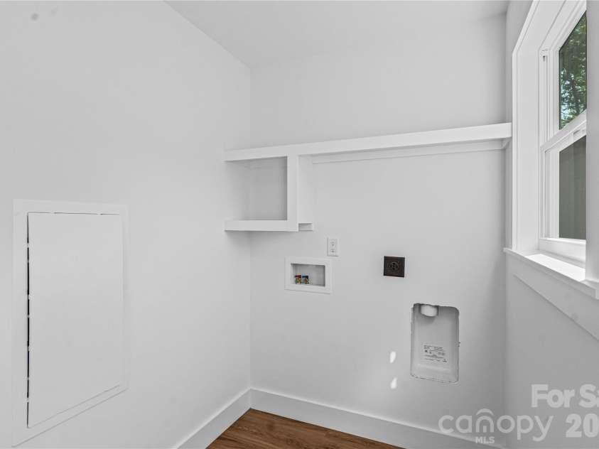 1407 Birch Street, Kannapolis, NC 28081.  MLS# CAR4410819, YatesRealty ID 45504. 
