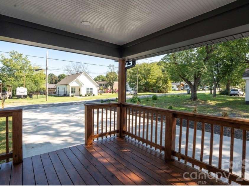 1407 Birch Street, Kannapolis, NC 28081.  MLS# CAR4410819, YatesRealty ID 45504. 