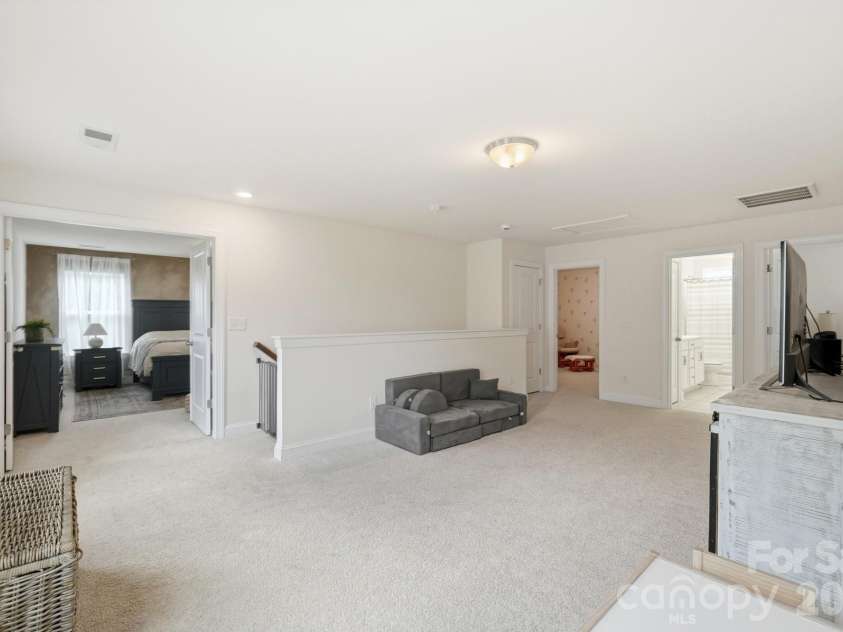 4492 Falls Lake Drive, Concord, NC 28025.  MLS# CAR4413181, YatesRealty ID 45507. Loft