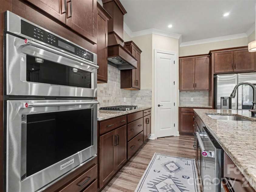 138 Heathbrook Lane, Waxhaw, NC 28173.  MLS# CAR4410754, YatesRealty ID 45508. 