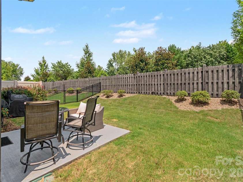 138 Heathbrook Lane, Waxhaw, NC 28173.  MLS# CAR4410754, YatesRealty ID 45508. Backyard