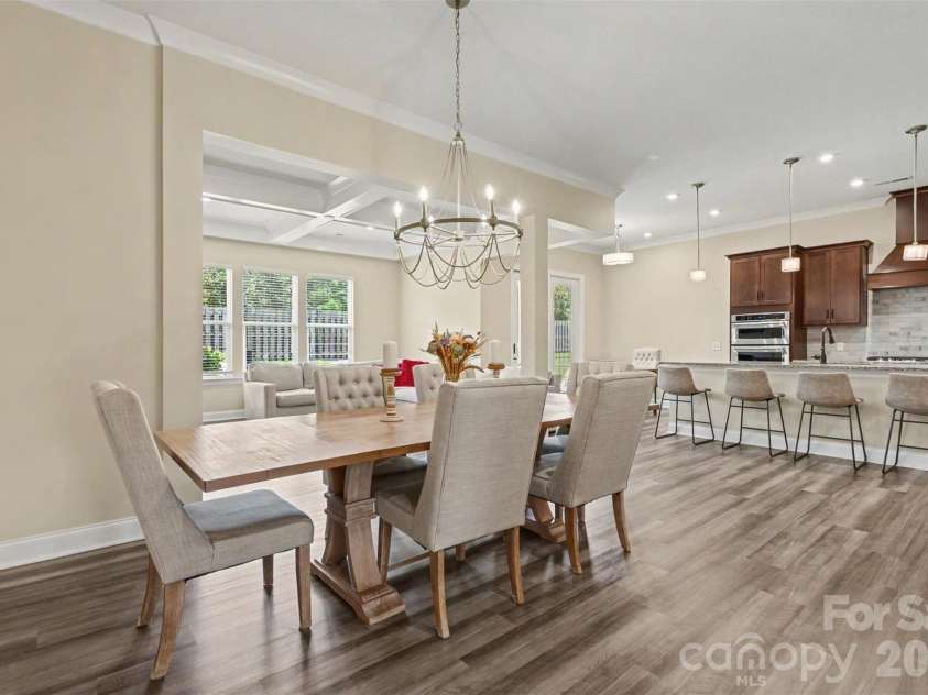138 Heathbrook Lane, Waxhaw, NC 28173.  MLS# CAR4410754, YatesRealty ID 45508. Dining area