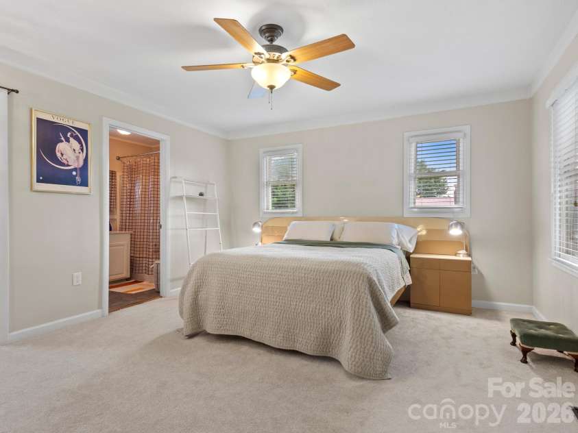 32 Fair Drive, Candler, NC 28715.  MLS# CAR4409961, YatesRealty ID 45509. 