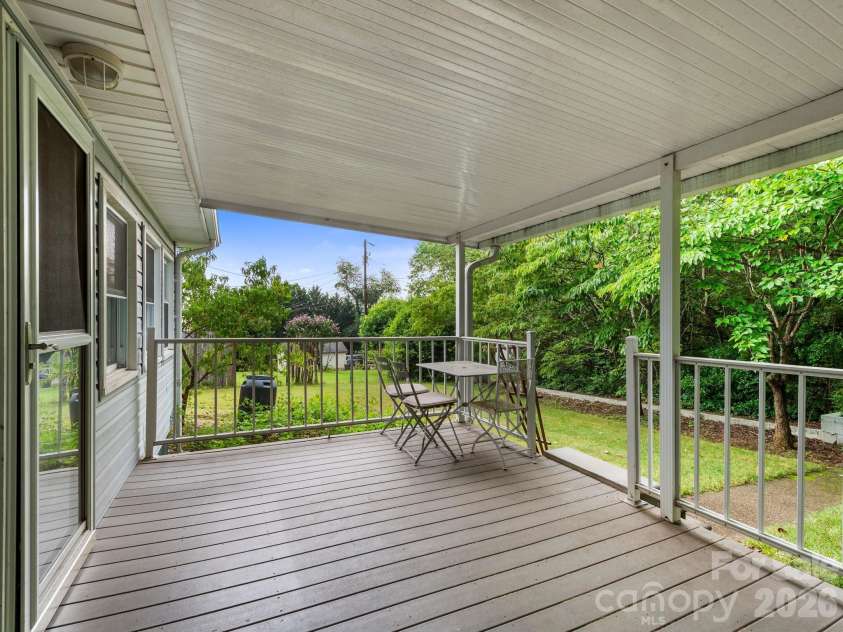 32 Fair Drive, Candler, NC 28715.  MLS# CAR4409961, YatesRealty ID 45509. Front Deck