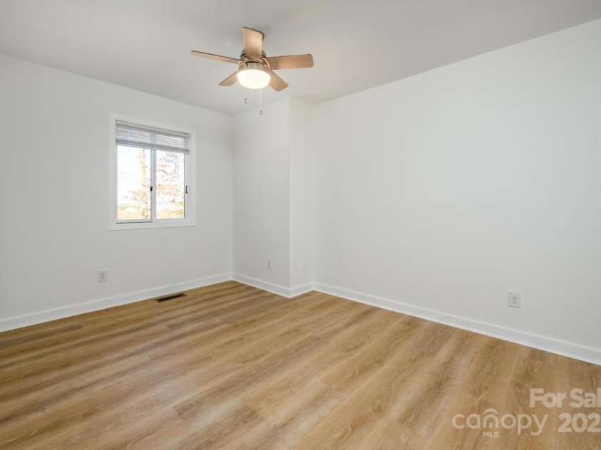 2106 Lynmore Drive, Sherrills Ford, NC 28673.  MLS# CAR4316248, YatesRealty ID 4551. 2nd Bedroom 