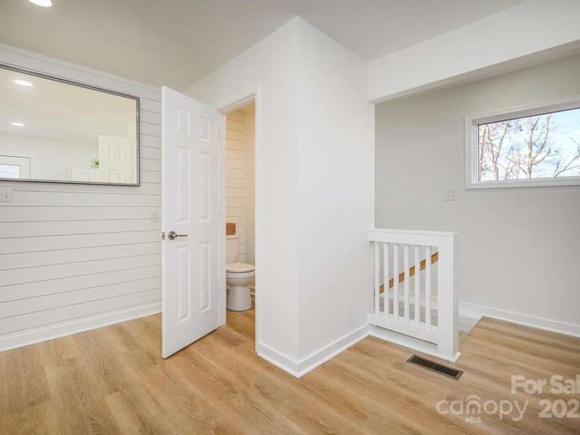 2106 Lynmore Drive, Sherrills Ford, NC 28673.  MLS# CAR4316248, YatesRealty ID 4551. 