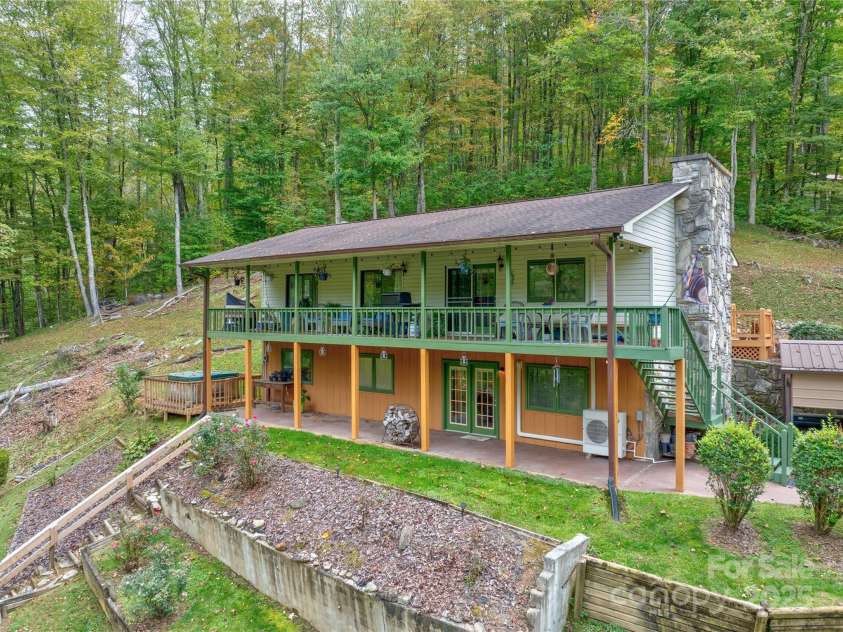 275 Knob Hill Estates Road, Sylva, NC 28779.  MLS# CAR4310575, YatesRealty ID 4551. 