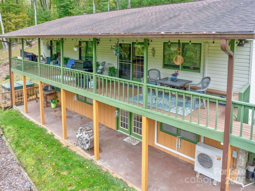 275 Knob Hill Estates Road, Sylva, NC 28779.  MLS# CAR4310575, YatesRealty ID 4551. 