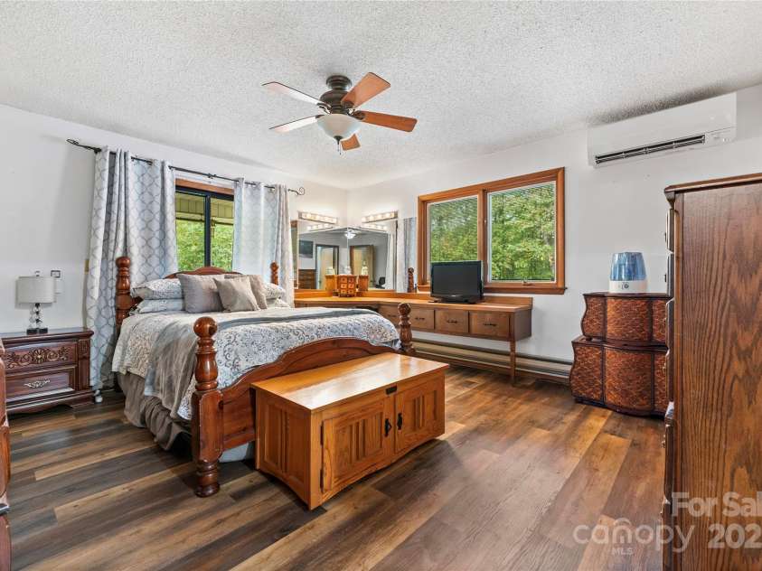 275 Knob Hill Estates Road, Sylva, NC 28779.  MLS# CAR4310575, YatesRealty ID 4551. 