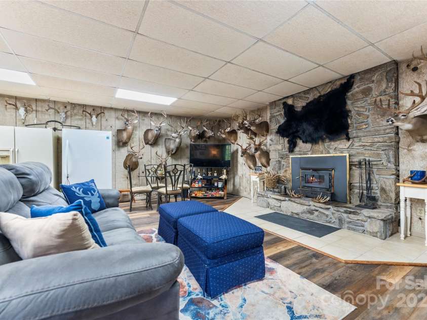 275 Knob Hill Estates Road, Sylva, NC 28779.  MLS# CAR4310575, YatesRealty ID 4551. 