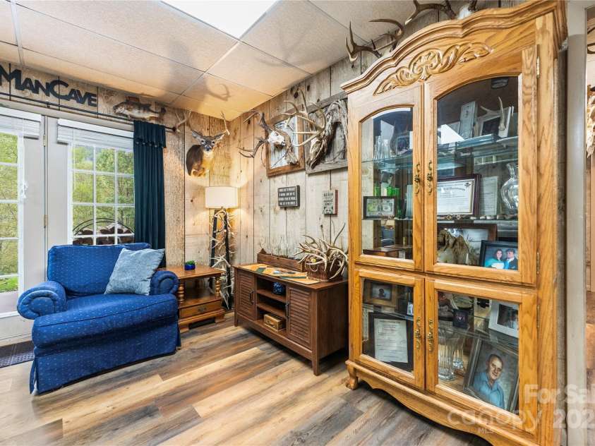 275 Knob Hill Estates Road, Sylva, NC 28779.  MLS# CAR4310575, YatesRealty ID 4551. 