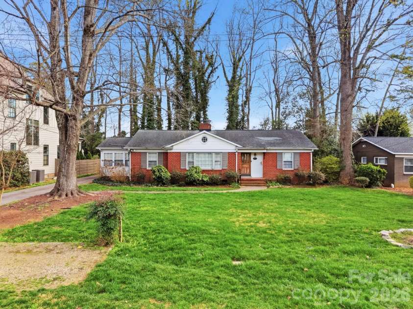 616 Bertonley Avenue, Charlotte, NC 28211.  MLS# CAR4356821, YatesRealty ID 4551. 