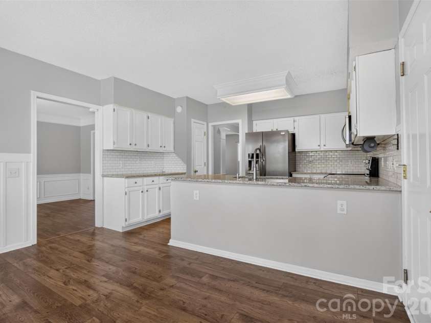 5936 Downfield Wood Drive, Charlotte, NC 28269.  MLS# CAR4413592, YatesRealty ID 45510. 