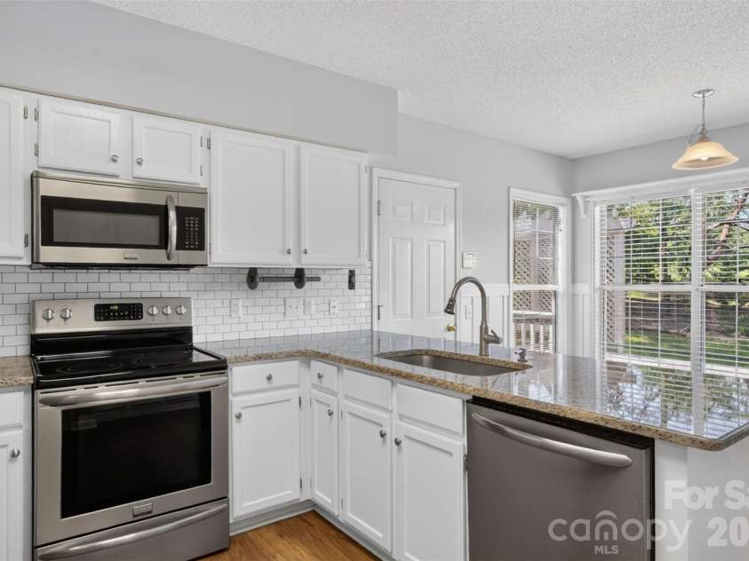 5936 Downfield Wood Drive, Charlotte, NC 28269.  MLS# CAR4413592, YatesRealty ID 45510. 