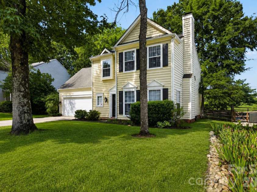 5936 Downfield Wood Drive, Charlotte, NC 28269.  MLS# CAR4413592, YatesRealty ID 45510. Front Exterior – Photo Digitally Enhanced for Presentation