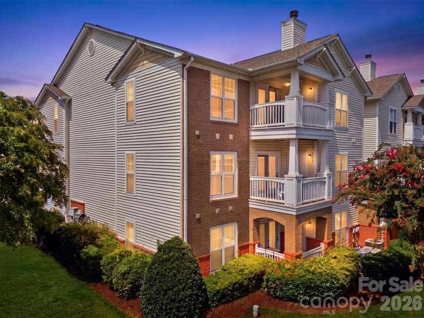 9113 Mcdowell Creek Court, Cornelius, NC 28031.  MLS# CAR4409709, YatesRealty ID 45511. 