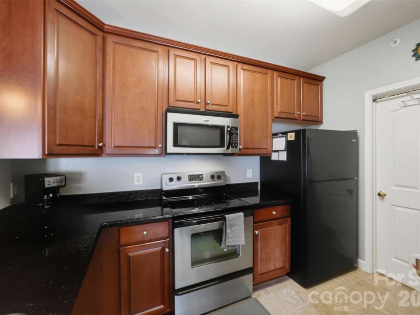 9113 Mcdowell Creek Court, Cornelius, NC 28031.  MLS# CAR4409709, YatesRealty ID 45511. 