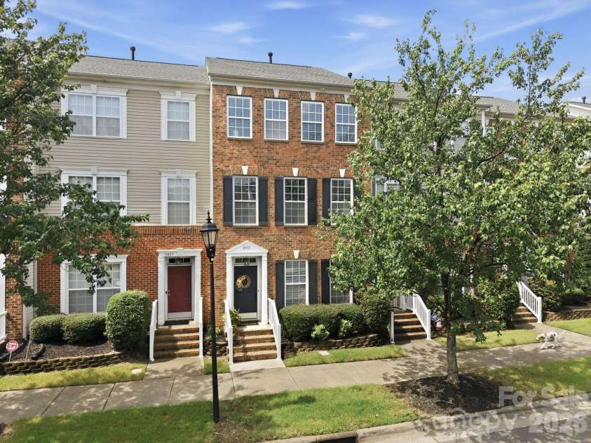 2031 Cambridge Beltway Drive, Charlotte, NC 28273.  MLS# CAR4413731, YatesRealty ID 45512. 
