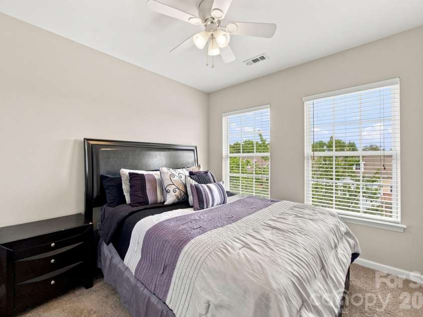 2031 Cambridge Beltway Drive, Charlotte, NC 28273.  MLS# CAR4413731, YatesRealty ID 45512. 