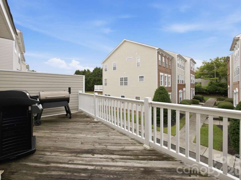 2031 Cambridge Beltway Drive, Charlotte, NC 28273.  MLS# CAR4413731, YatesRealty ID 45512. 