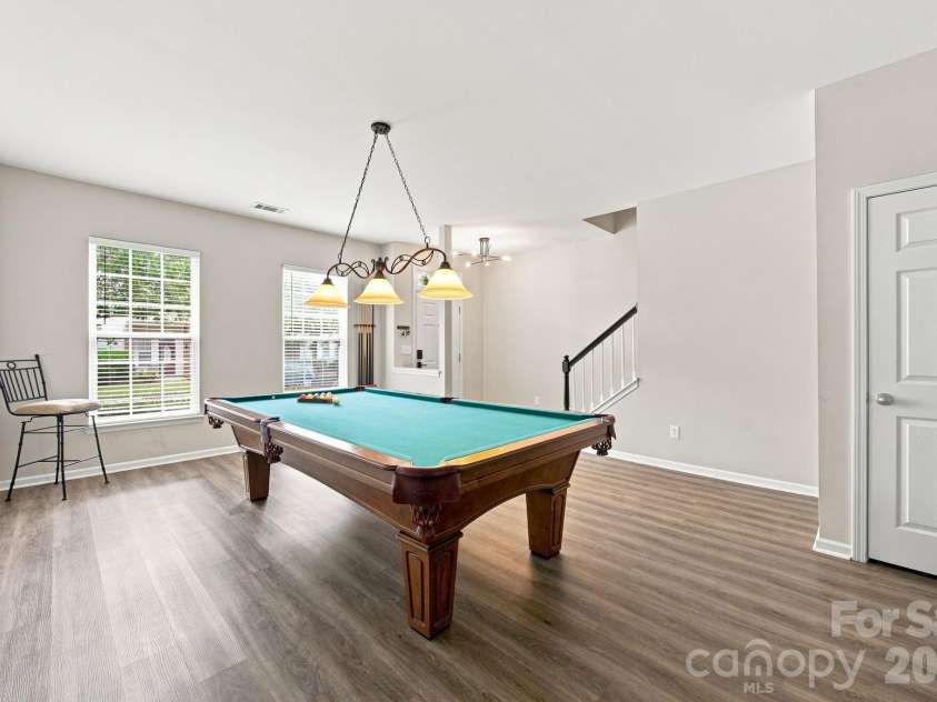 2031 Cambridge Beltway Drive, Charlotte, NC 28273.  MLS# CAR4413731, YatesRealty ID 45512. Flex Space (rec room, office, etc.)