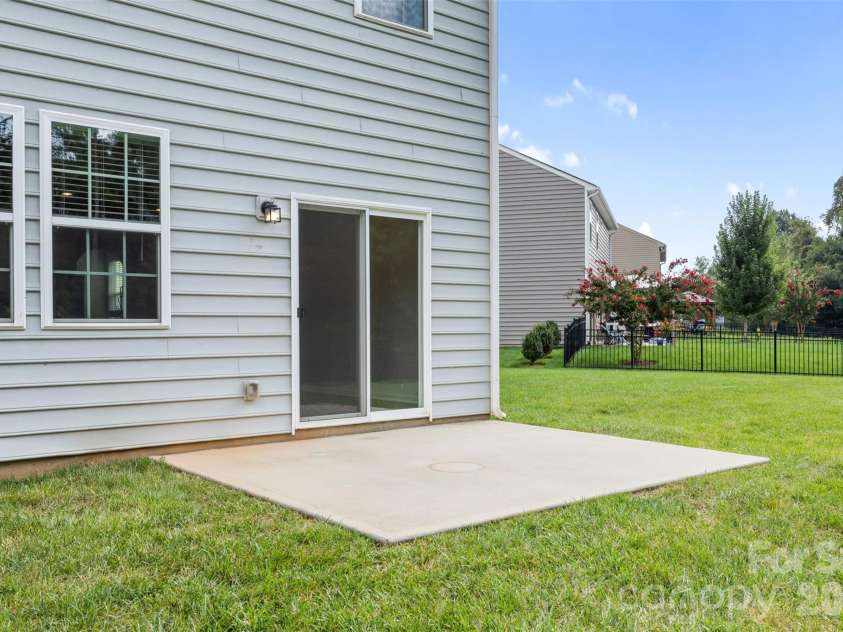 3307 Sand Post Oak Court, Gastonia, NC 28056.  MLS# CAR4397989, YatesRealty ID 45517. 