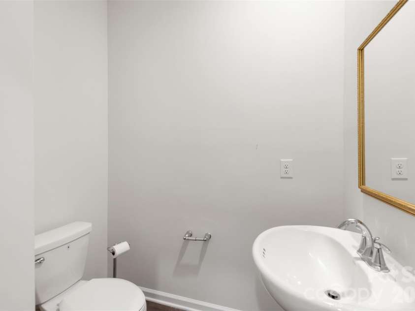 3307 Sand Post Oak Court, Gastonia, NC 28056.  MLS# CAR4397989, YatesRealty ID 45517. Guest 1/2 bath