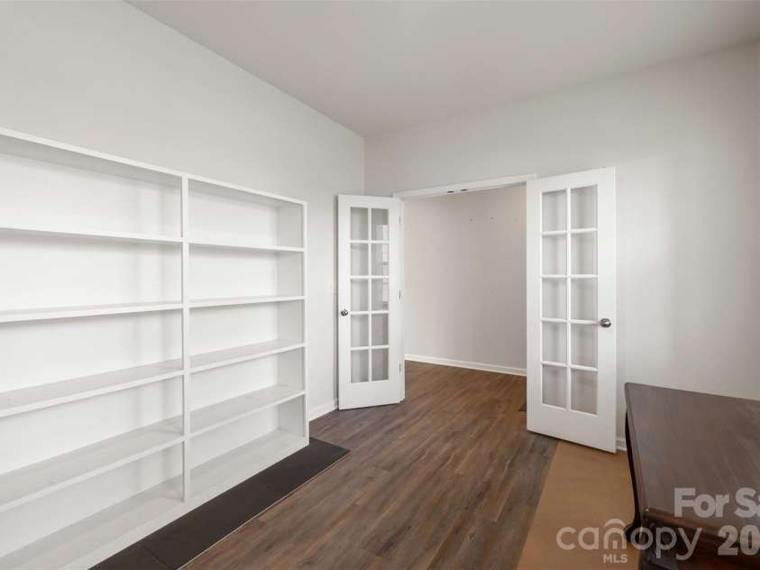 3307 Sand Post Oak Court, Gastonia, NC 28056.  MLS# CAR4397989, YatesRealty ID 45517. Office