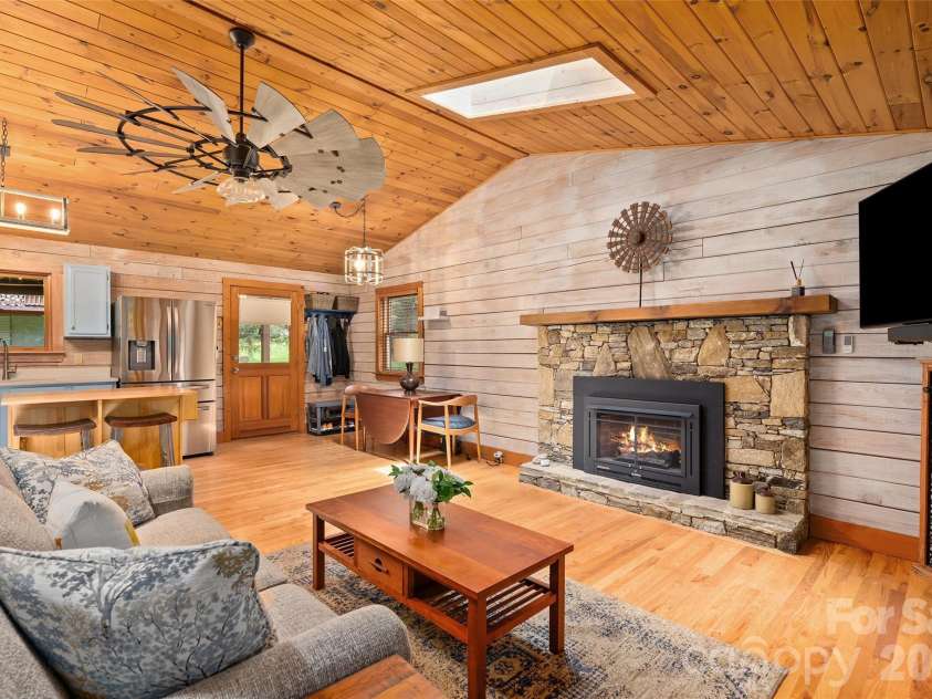 729 Joe Carver Road, Waynesville, NC 28785.  MLS# CAR4401487, YatesRealty ID 45518. 