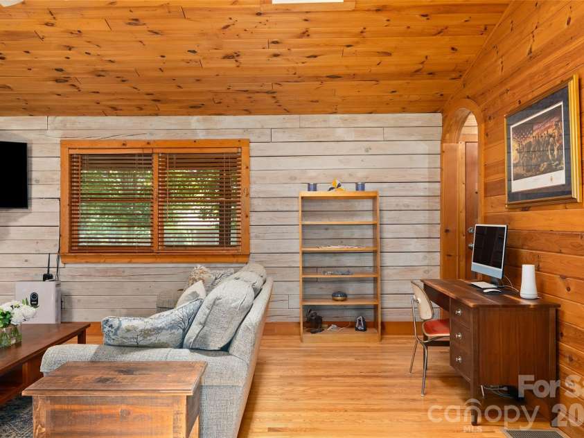 729 Joe Carver Road, Waynesville, NC 28785.  MLS# CAR4401487, YatesRealty ID 45518. 