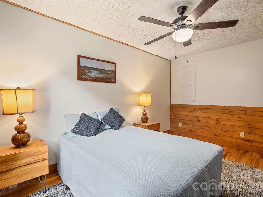 729 Joe Carver Road, Waynesville, NC 28785.  MLS# CAR4401487, YatesRealty ID 45518. 