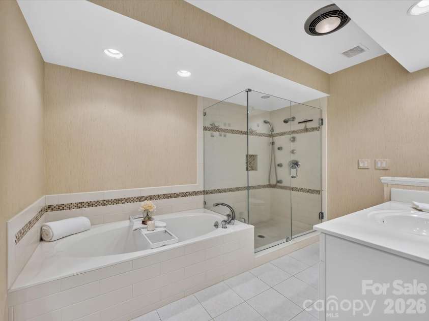 5719 Ballinard Lane, Charlotte, NC 28277.  MLS# CAR4400247, YatesRealty ID 45519. 