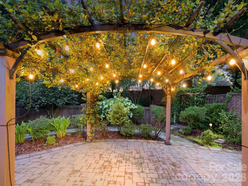 5719 Ballinard Lane, Charlotte, NC 28277.  MLS# CAR4400247, YatesRealty ID 45519. 