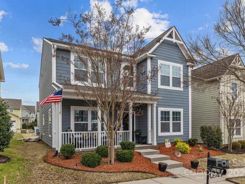 12545 Druids Glen Drive, Pineville, NC 28134.  MLS# CAR4234518, YatesRealty ID 4552. Charleston style home & neighborhood
