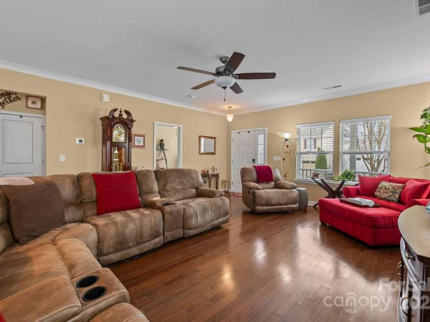 12545 Druids Glen Drive, Pineville, NC 28134.  MLS# CAR4234518, YatesRealty ID 4552. Living room