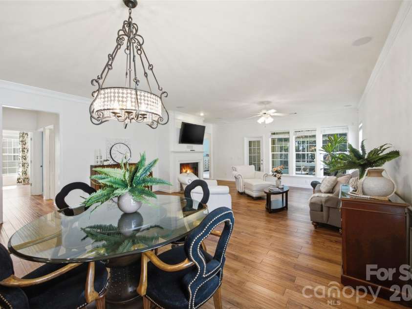 27071 Sanderling Court, Fort Mill, SC 29707.  MLS# CAR4396997, YatesRealty ID 45520. Dining Area