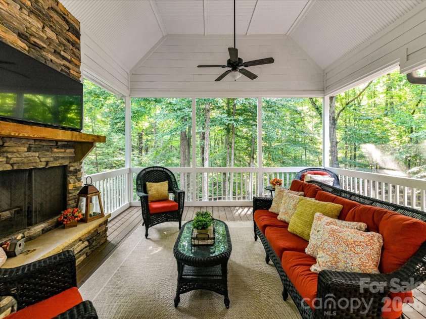 9417 White Hemlock Lane, Charlotte, NC 28270.  MLS# CAR4407608, YatesRealty ID 45522. 