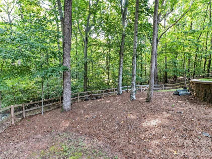 9417 White Hemlock Lane, Charlotte, NC 28270.  MLS# CAR4407608, YatesRealty ID 45522. 