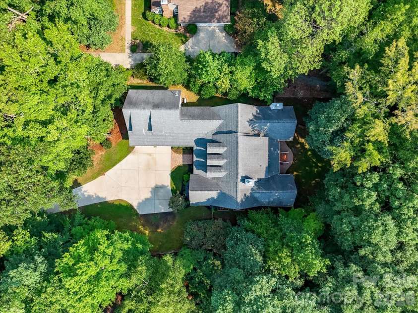 9417 White Hemlock Lane, Charlotte, NC 28270.  MLS# CAR4407608, YatesRealty ID 45522. 