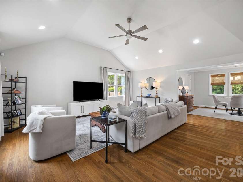 5300 Milford Road, Charlotte, NC 28210.  MLS# CAR4402604, YatesRealty ID 45523. 