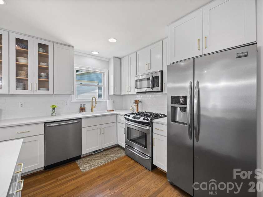 5300 Milford Road, Charlotte, NC 28210.  MLS# CAR4402604, YatesRealty ID 45523. 