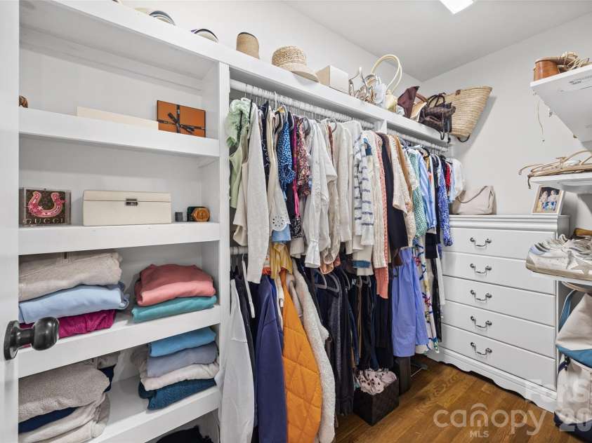 5300 Milford Road, Charlotte, NC 28210.  MLS# CAR4402604, YatesRealty ID 45523. 