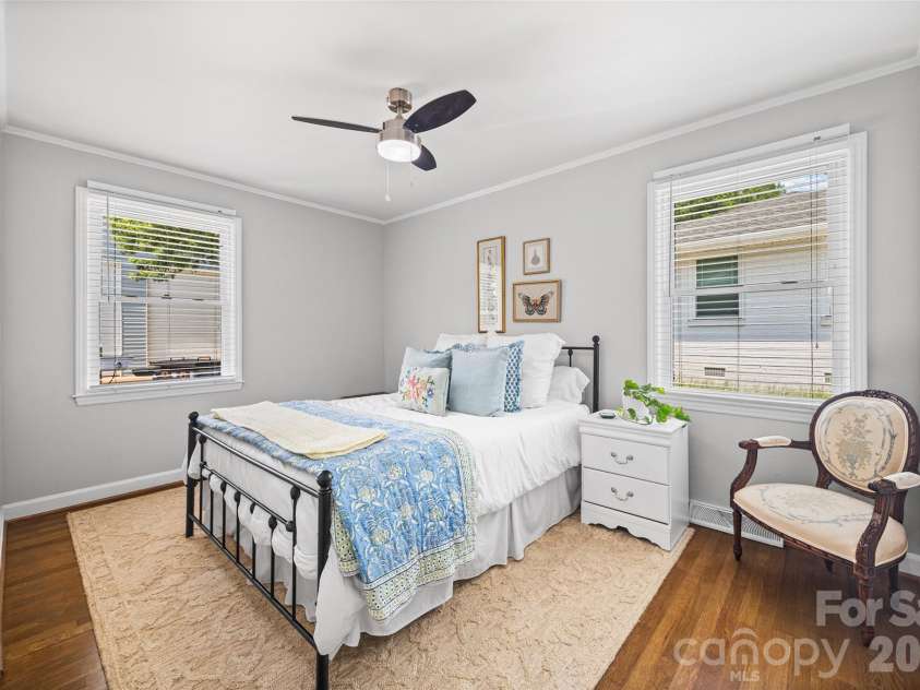 5300 Milford Road, Charlotte, NC 28210.  MLS# CAR4402604, YatesRealty ID 45523. 